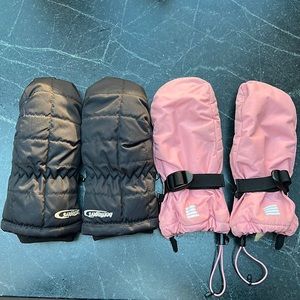 Women’s mittens - size Small